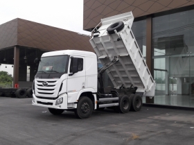 HYUNDAI XCIENT